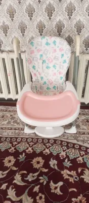 Детский столик для еды