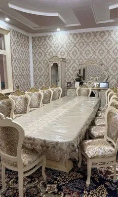 Стол и стулья (почти новые) 1