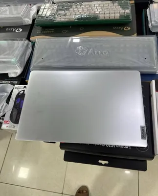 Продаётся ноутбук Lenovo 1