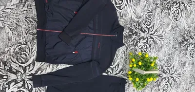 Erkaklar sport kostyumi sotiladi 1