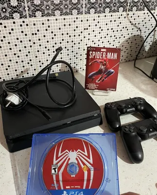 Продам Sony PlayStation 4 Slim + 2 геймпада + игра Spider-Man 1