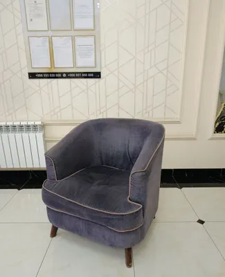 Divan kreslo. 3 ta kattasi, 4 ta kichigi. Xolati yaxshi 1