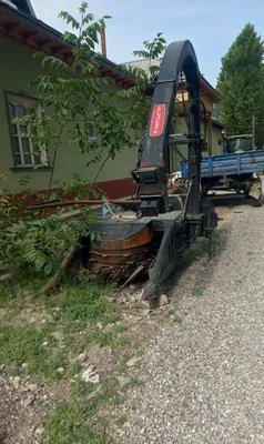 Кукурузоуборочный комбайн 1