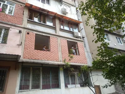 Кладём кирпич на балконе 1
