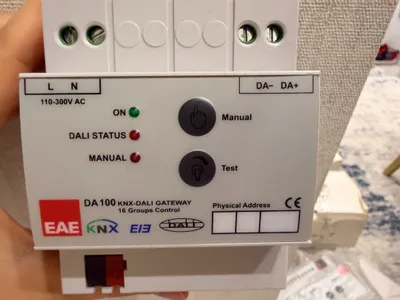 EAE DA100 — KNX-DALI shlyuzi, 16 ta guruh, yangi