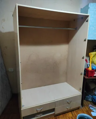 Продам шкаф с антресолью 1