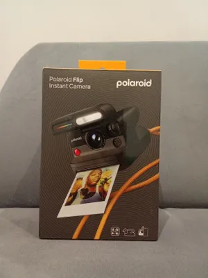 Polaroid Flip [Polaroid Flip] 1