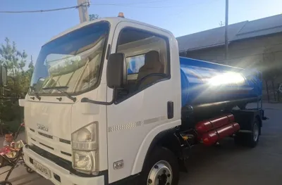 Isuzu sotiladi vadavoz sotiladi 1