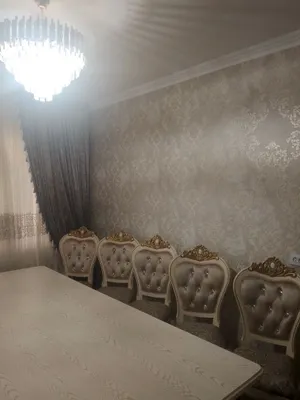Стол и стулья срочно 1