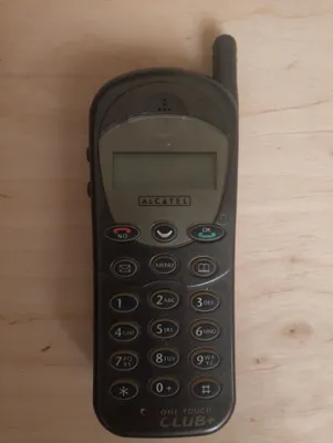 Винтажный мобильный телефон Alcatel One Touch Club 1