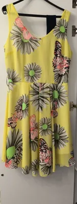 скромный женский платья 1