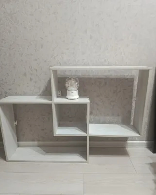 Kitoblar uchun tokchani shoshilinch sotaman