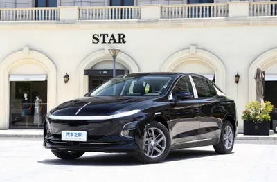 Hongqi E-QM 5 500 км 1
