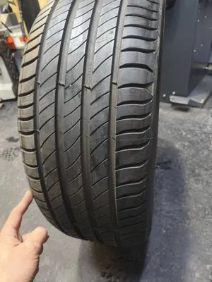 225-55-R17 Michelin primacy 4 1