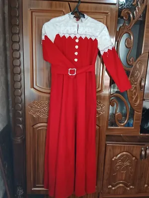 Vecherni kuylak tuyga kiyish uchun