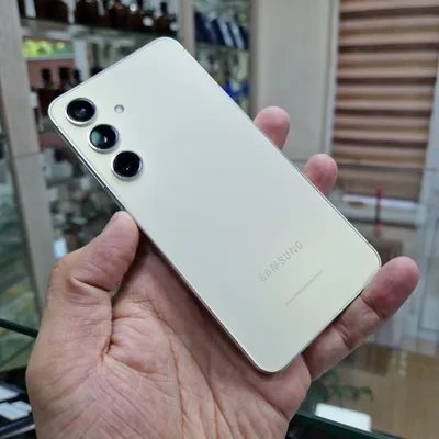 Samsung S24 1
