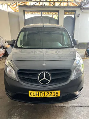 Mercedes-Benz Citan sotaman 1