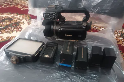 Продаётся видеокамера Canon XA10 1