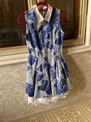 chiroyli ayollar kechki ko‘ylagi