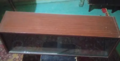 Yaxshi sifatli, surilma oynali kitob javoni 1