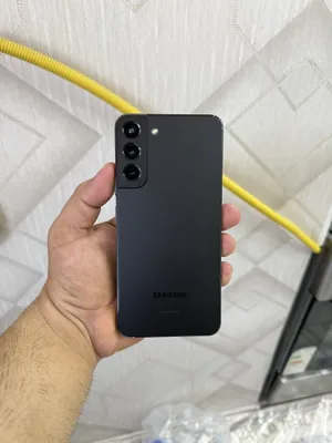 Samsung S22 Plus 1