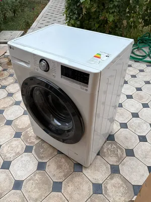Стиральная машина LG F2V3FS6W 1
