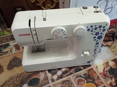 Продаётся швейная машина 1