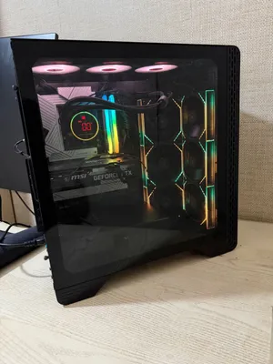 Продаю корпус thermaltake s300 tg 1