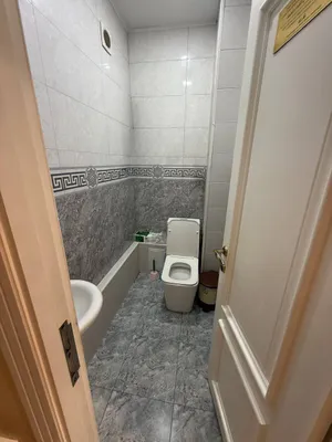 4 xonali kvartira sotiladi, o‘rtacha ta’mirlangan, Oybek metro bekati 1