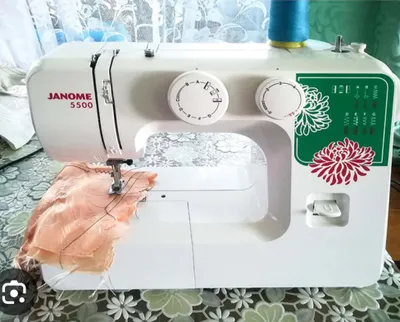 Продаётся Janome 5500.