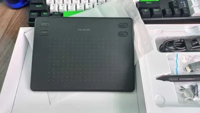 grafichiski planshet HUION RTE-100 Black Sotiladi 1