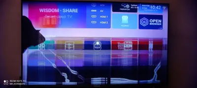 Samsung Телевизор сотилади экран синган лекин связни чотки ушлайди. 1