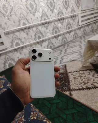 IPhone 11IPhone 11 Xotira 64 Yomkus 100 Feys yuq tru bo Kaeobka d 1