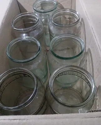 Banka 1 l buraladigan -20 ta, 1 l oddiy banka - 20 ta 1