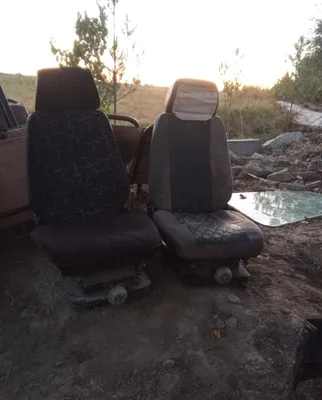 Сиденья водителя для Isuzu, 2 штуки, состояние хорошее, по 450 000 сум. Ещё договоримся