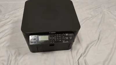 Canon Mf 241d xolati yaxshi 1