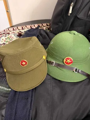 Afsonaviy vetnam po‘kak dubulg‘asi va harbiy kepka (militari). 1