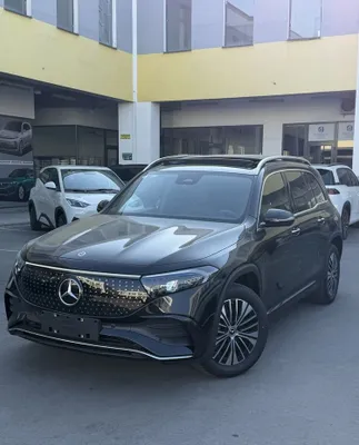 Mercedes-Benz EQB 260 1