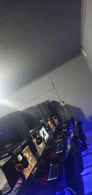 Kampuytr xona sotiladi 1