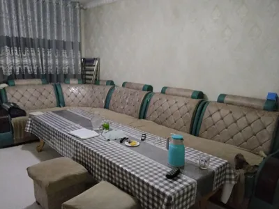 Угловой диван для зала