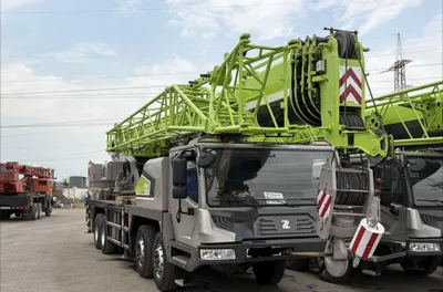 Avtokran Zoomlion ZTC 55tn 1