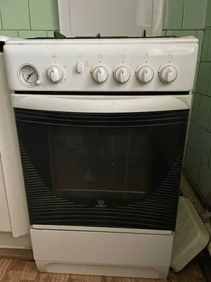 Кухонная плита Indesit 1