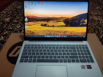 Ноутбук HP Ryzen 3, 8/256 1