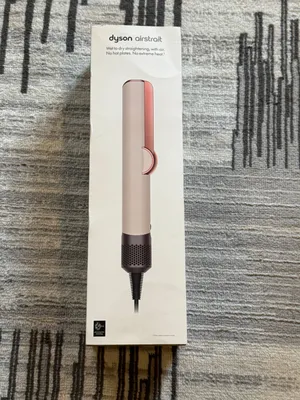 Оригинал dyson airstrait 1
