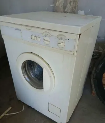 Electrolux kir yuvish mashinasi, Italiya 1