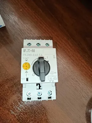 Автомат защиты двигателя EATON PKZM0 063 EA оригинал 1