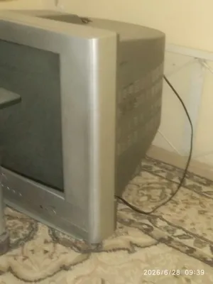 Телевизор TCL работает