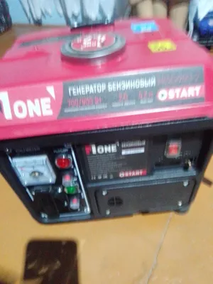 Продаётся бензиновый генератор