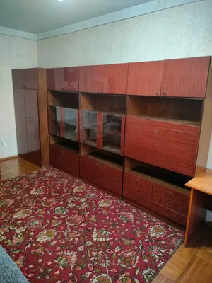 devor mebeli sotiladi