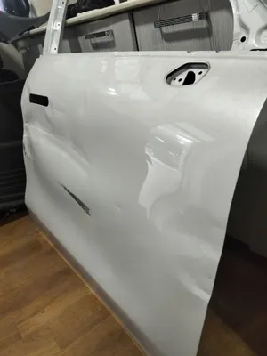 Передняя дверь Leapmotor C10 1